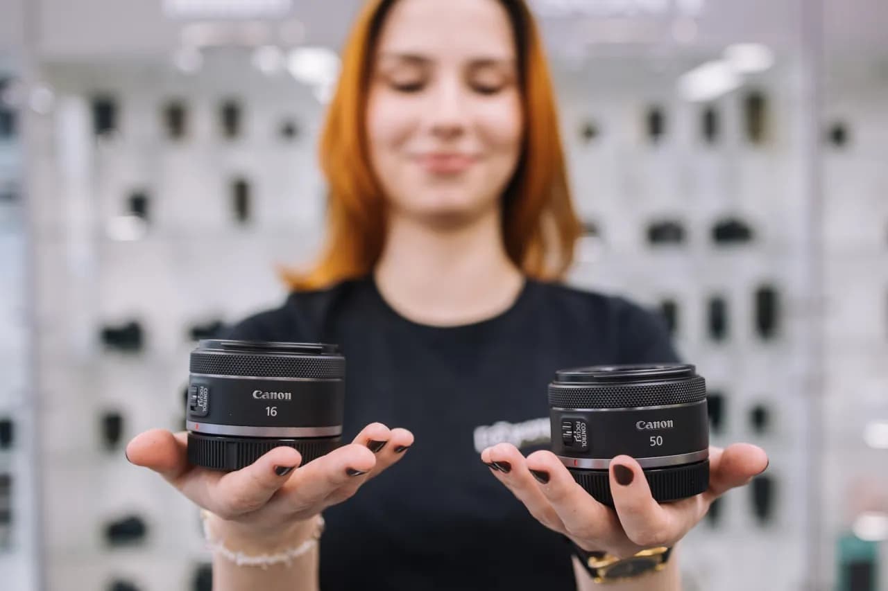 Jakie obiektywy na początek - wybierz najlepsze dla siebie i oszczędź